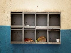 Regal für Briefe (Post Box), angeordnet in 2 Reihen und 4 Spalten